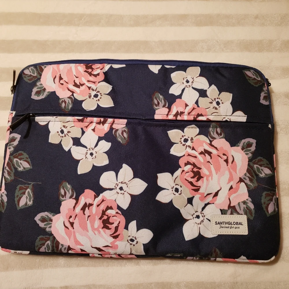 BNWT SANTHGLOBAL laptop sleeve bag (OS)